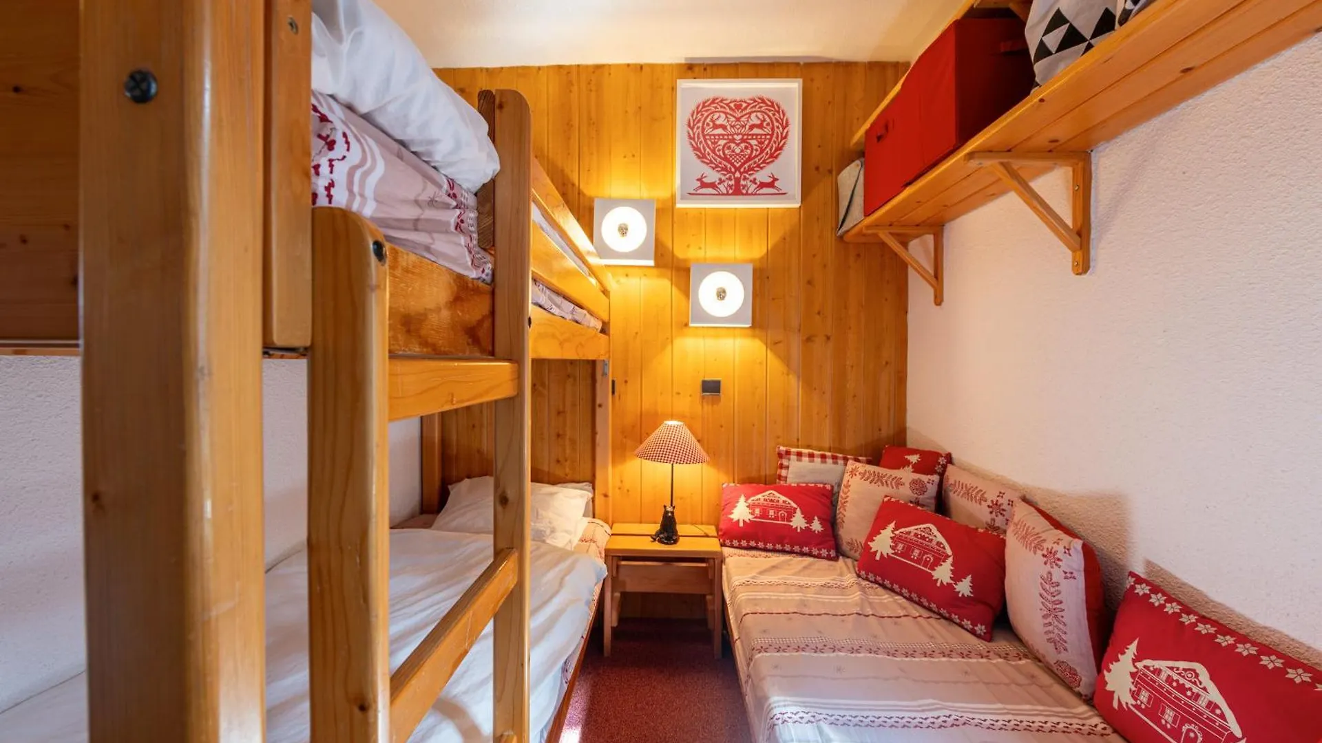Apartment Appartement Le Creux De L'Ours Les Allues France